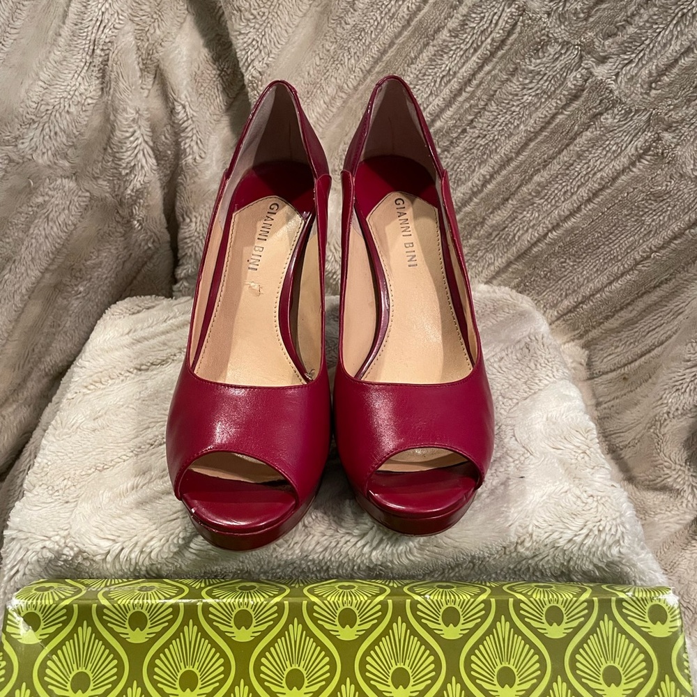 Gianni Bini Women's Red Leather Peep Toe Heels